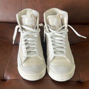 Nike white/cream Blazers size 6.5Y